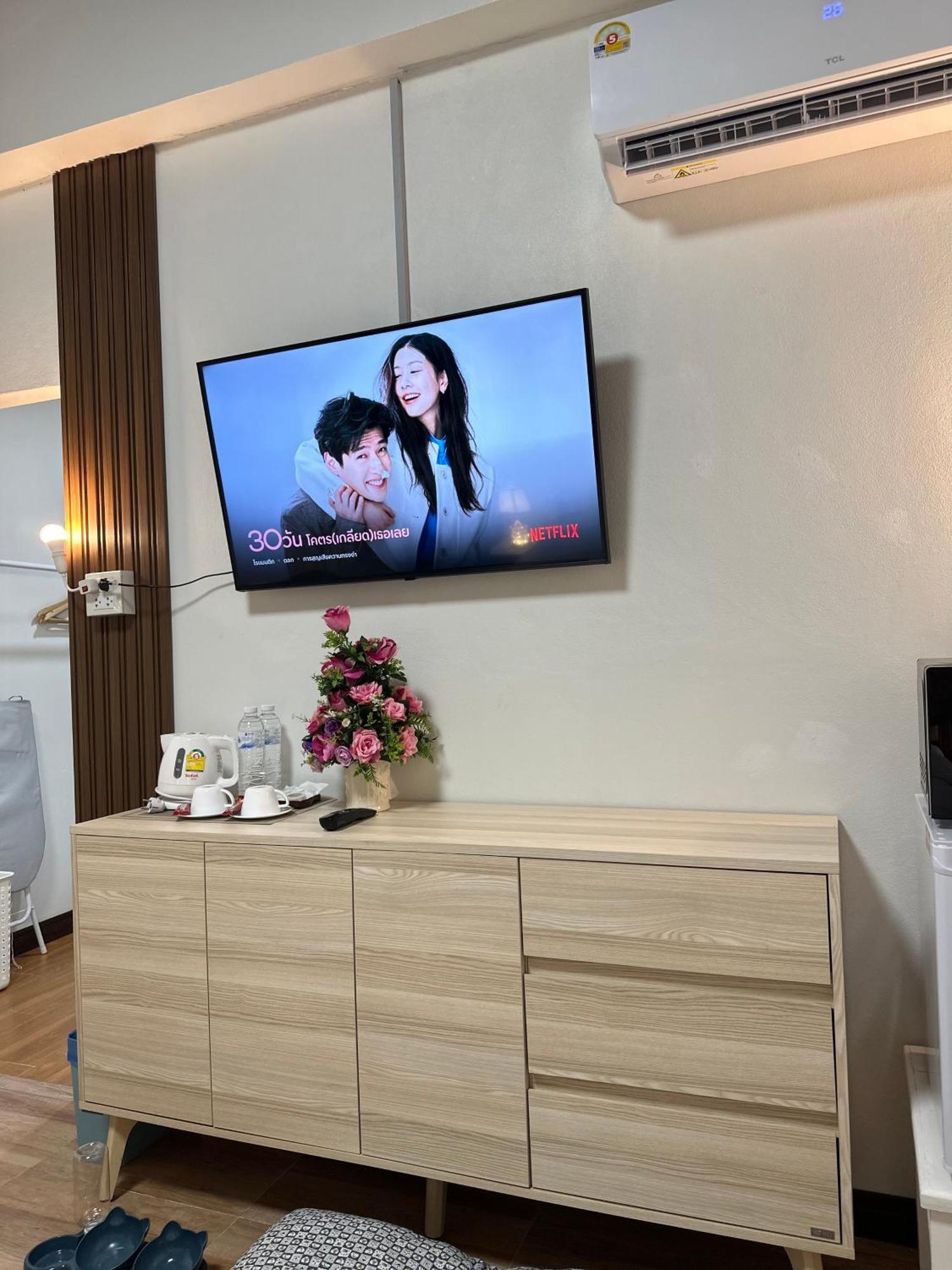 Service Apartment ห้อง102 ใจกลางเมืองใกล้แหล่งท่องเที่ยว Lampang Ngoại thất bức ảnh