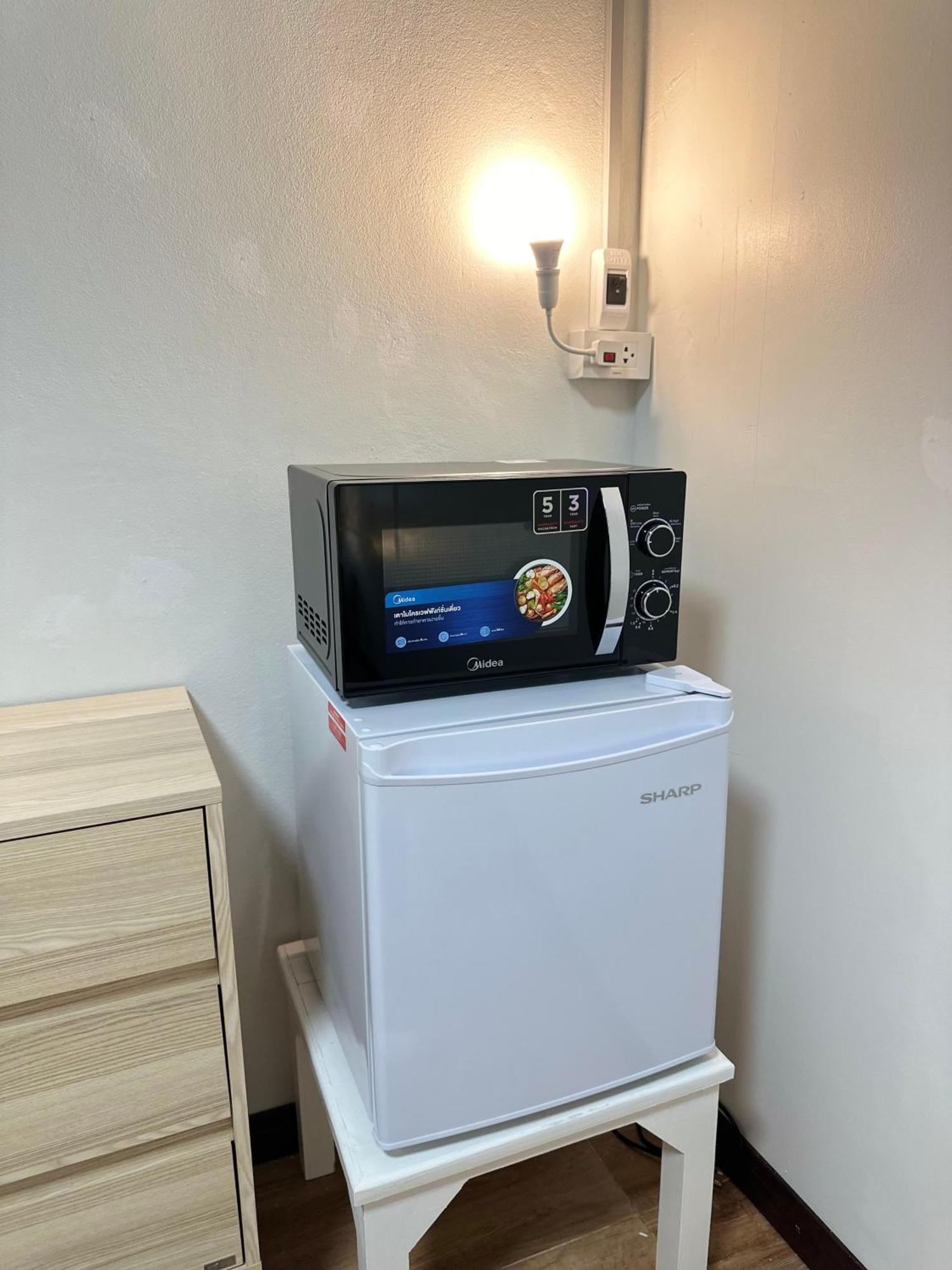 Service Apartment ห้อง102 ใจกลางเมืองใกล้แหล่งท่องเที่ยว Lampang Ngoại thất bức ảnh